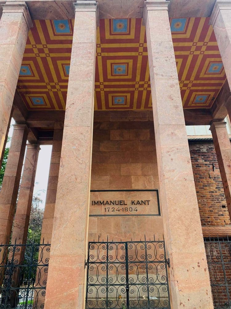 Места с историей - фото 1