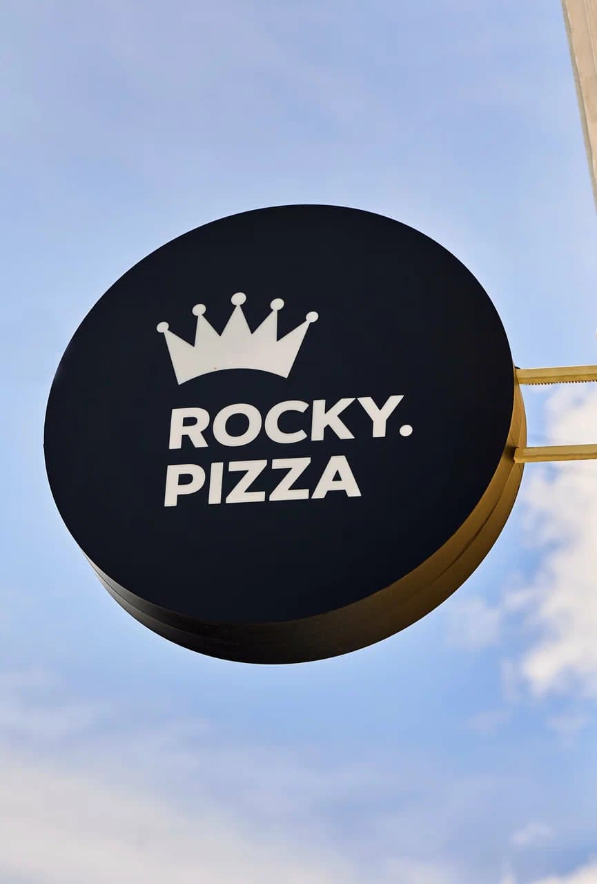Rocky.Pizza