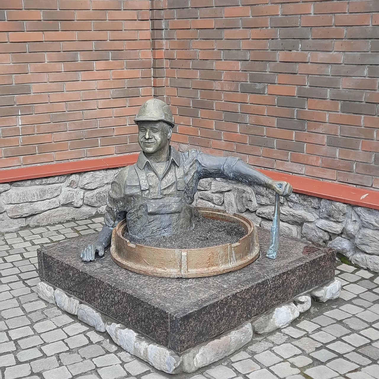 Памятники - фото 4